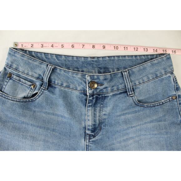 Women's Size 8 Mid-Rise Frayed Hem Denim Jean Shorts Blue - Picture 4 of 7